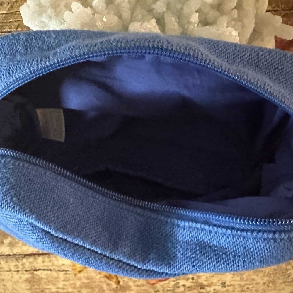 🦋Free People Cosmetics Bag - Picture 3 of 4